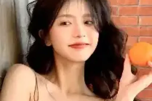 大瓜！美女空姐劝架被咬伤