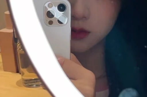 范玮琪《浪姐7》全程翻车跑调！全网炸锅：这波情怀卖不动了！